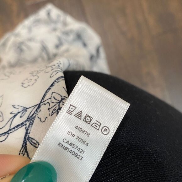 LOFT Sketched Floral Yoke Swing Top - Picture 6 of 7